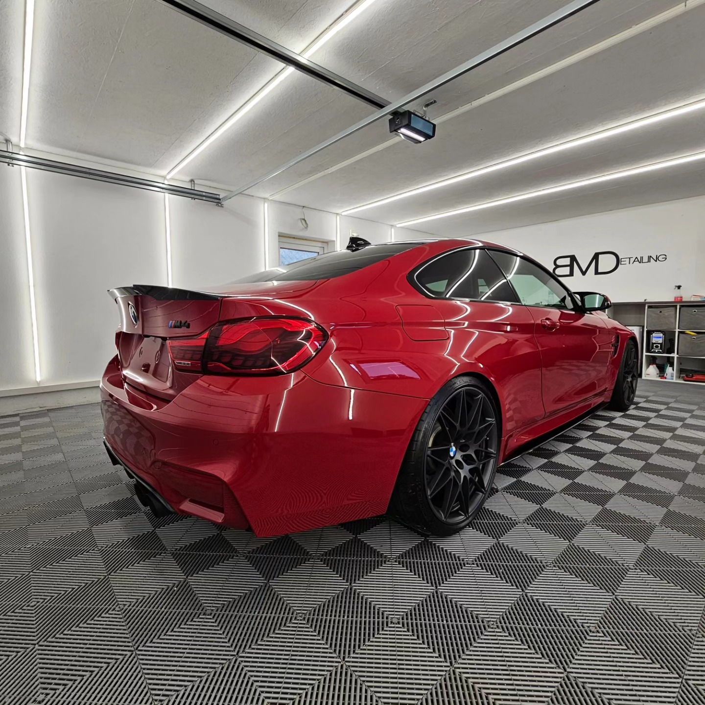 BMW M4 (F82)