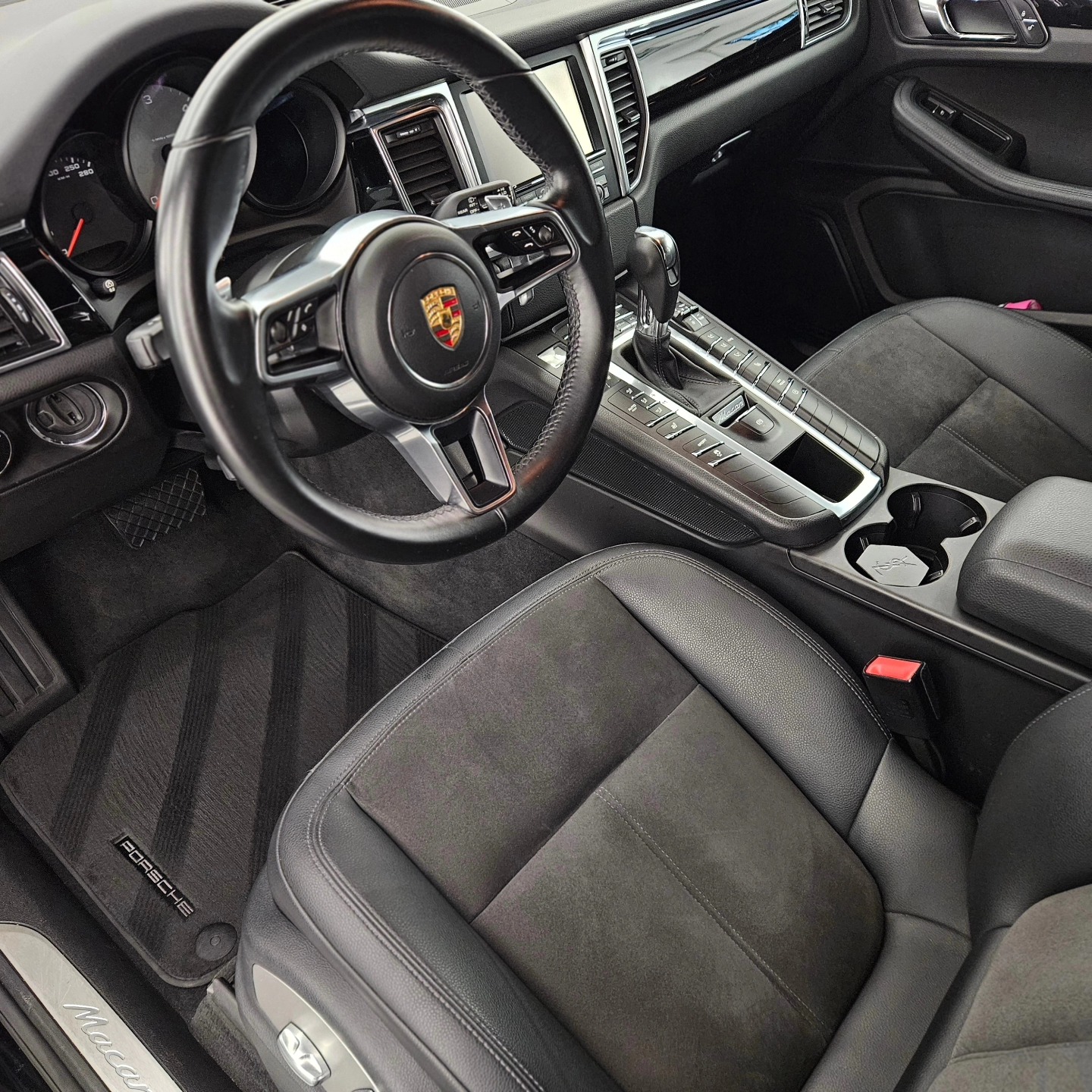 Porsche Macan S